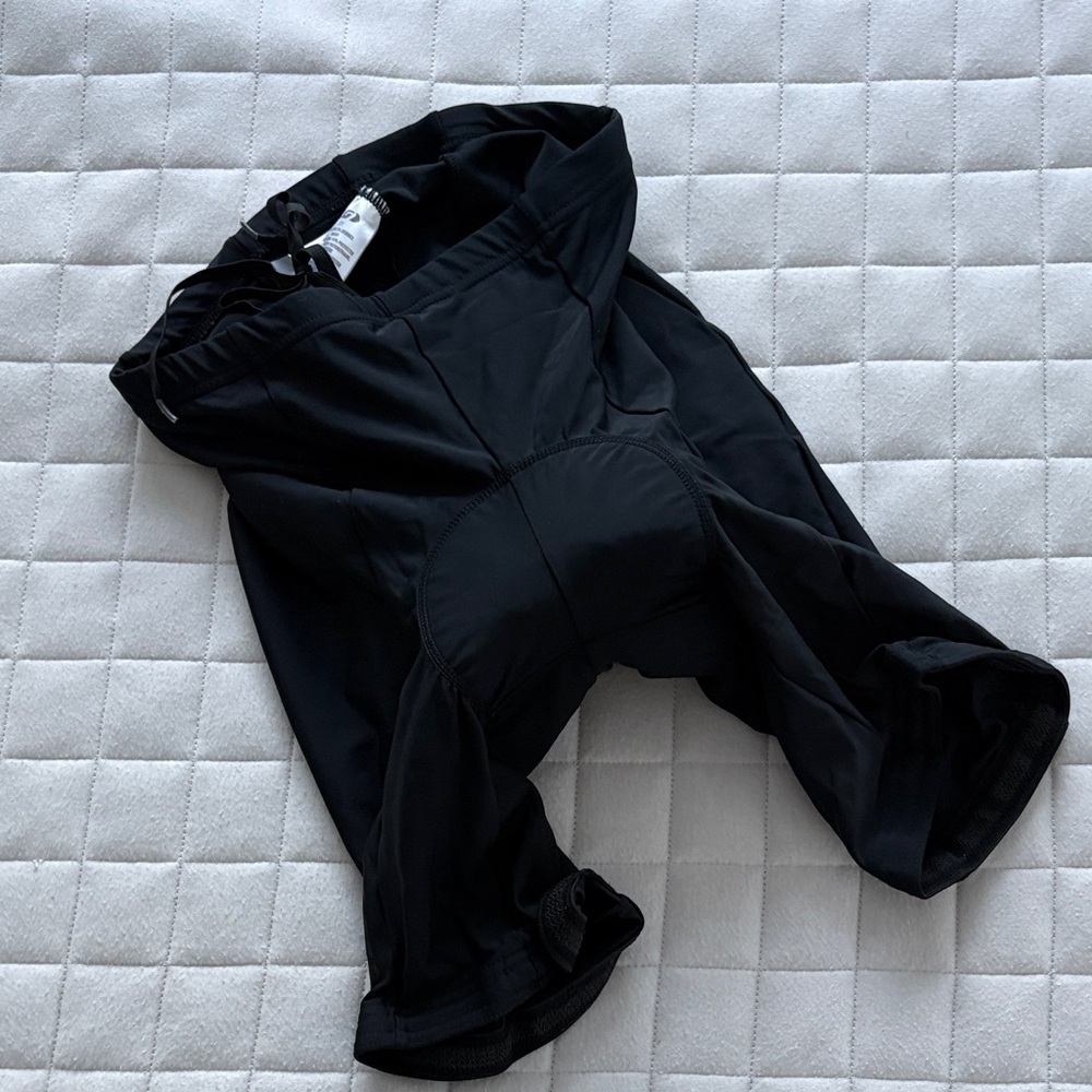 Louis Garneau Fit Men’s Cycling Shorts with Cushioned Lining - Size M